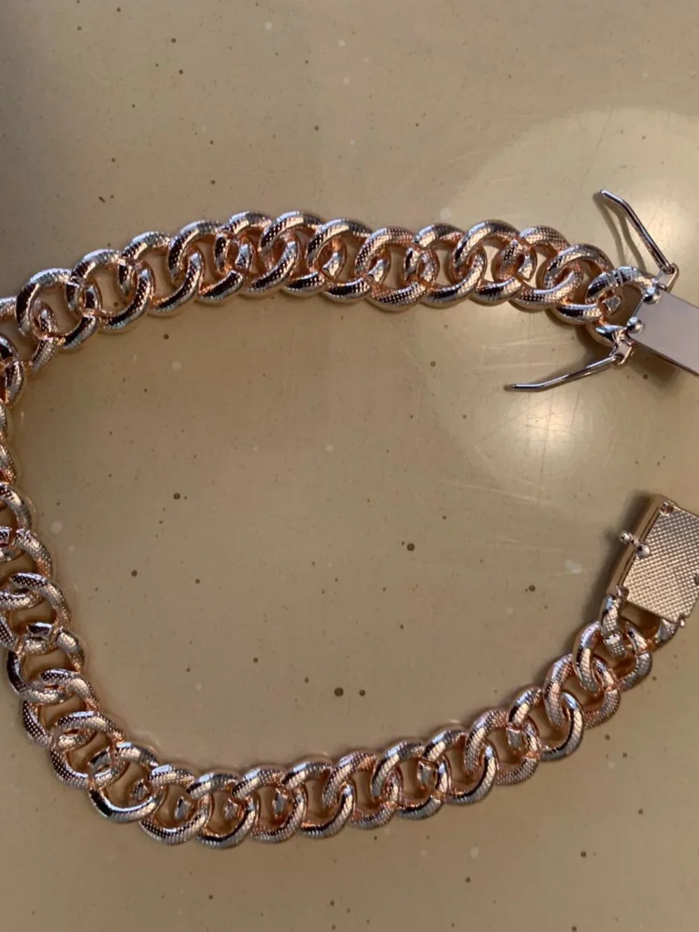 DOG CHAIN COLLAR DIAMOND STONES NWOT